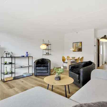 Apartment I Stueetagen Med Gratis Internet Sj3105