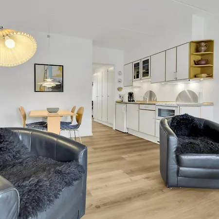 Apartment I Stueetagen Med Gratis Internet Sj3105