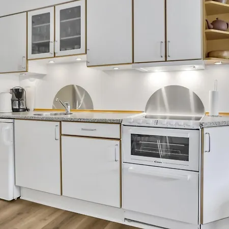 Apartment I Stueetagen Med Gratis Internet Sj3105